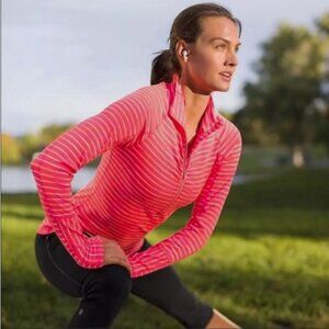 Athleta Elite Quarter Zip, Rust, Size Medium